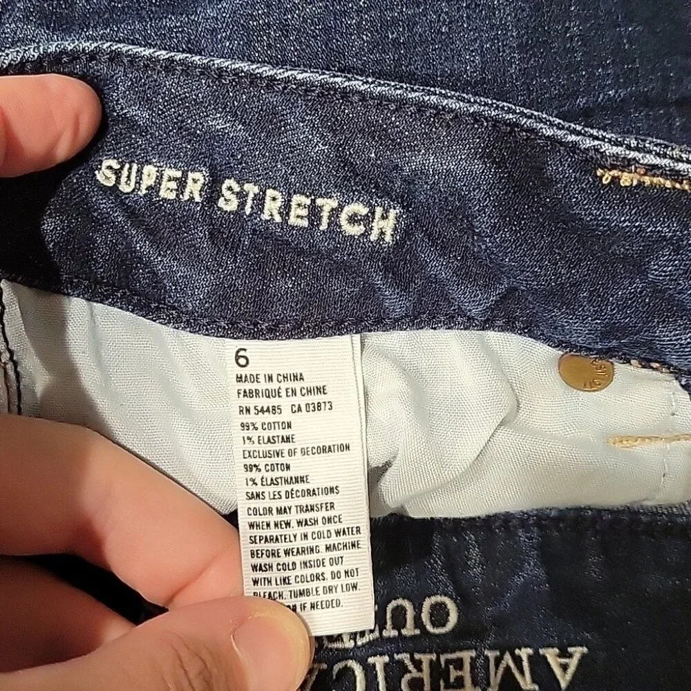 American eagle dark wash super stretch frayed hemline Jean shorts size 6 - Picture 7 of 7